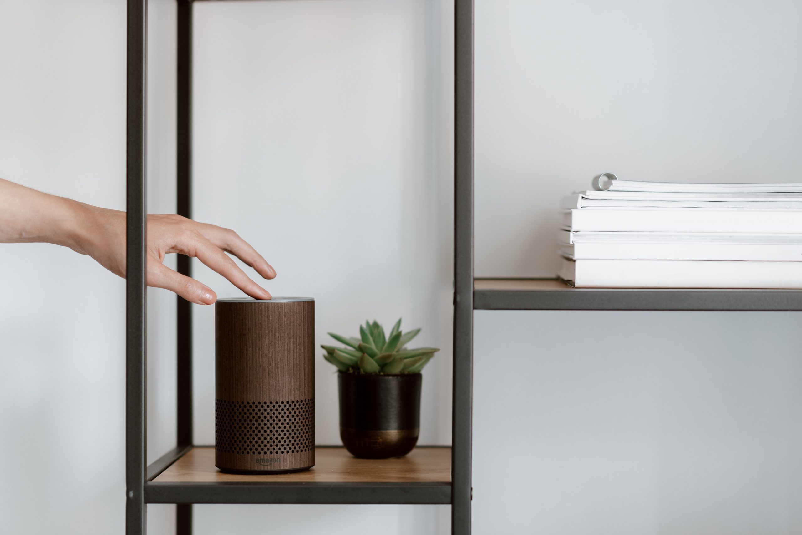 Smart Speaker mit myHomeControl Smart Home Geräte für mehr Ambiente mit myHomeControl